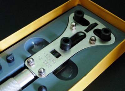 Watch Case Opener/Closer